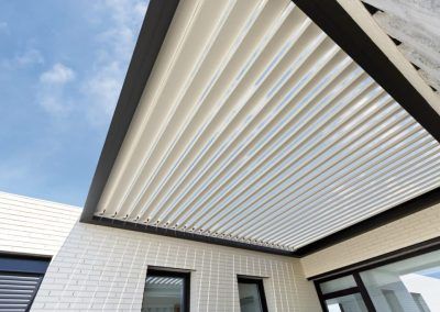 Pérgola bioclimática para ático en Madrid - Toldos Vallekas
