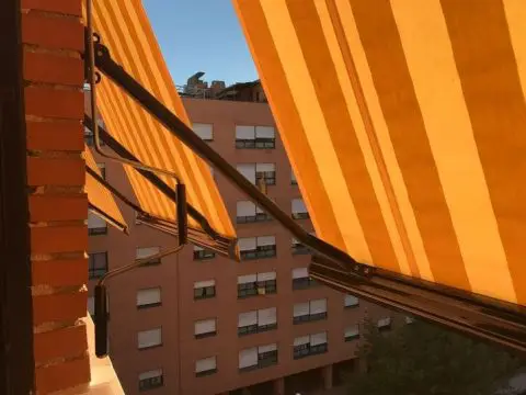 cambio de lonas para toldos en Madrid