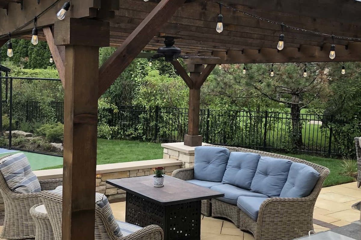 Beneficios de encontrar la pérgola adecuada para tu espacio