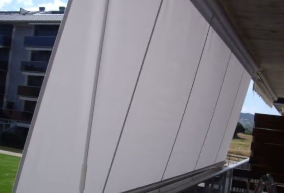 ¿Qué se conoce como un toldo estor?
