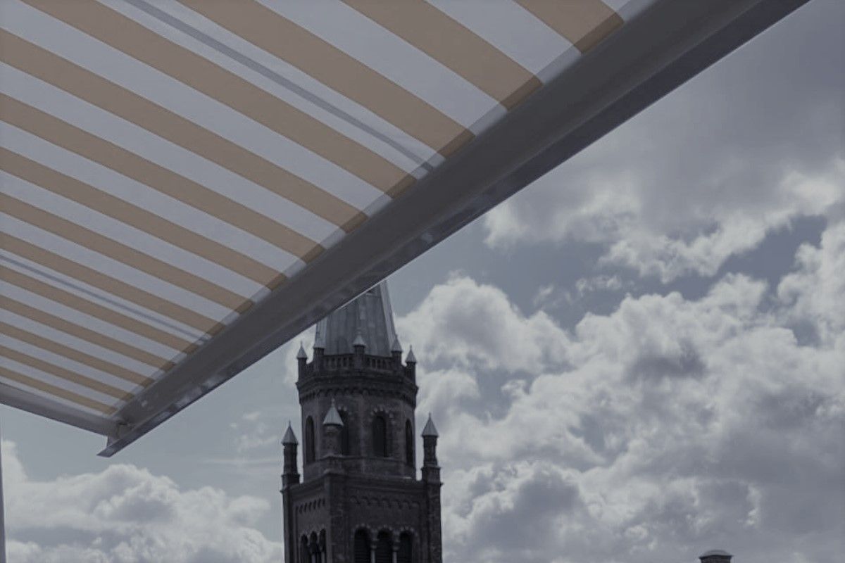 Ventajas de instalar toldo cofre en Usera