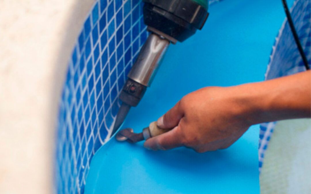 Reparación de lonas para piscinas: cómo detectar la fuga y repararla