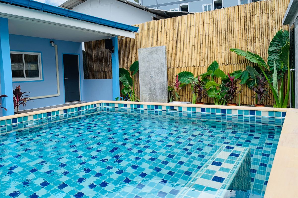 Parche para reparar la lona de una piscina